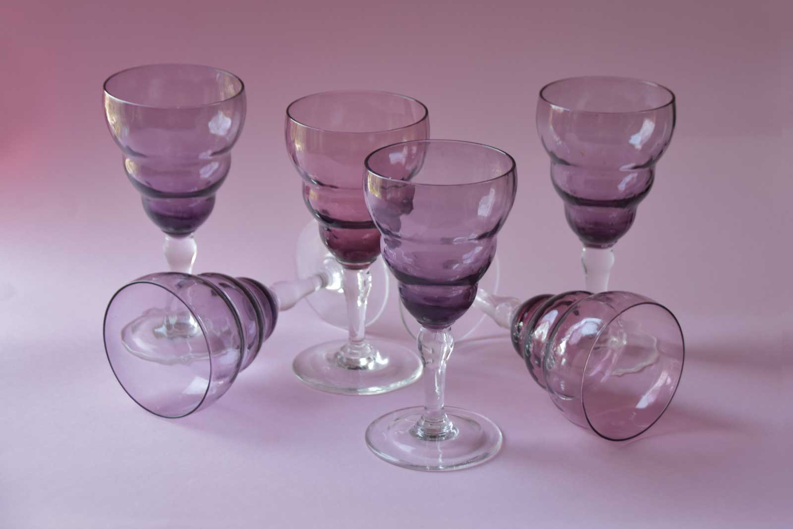 70S STYLE PURPLE WINE GLASSES