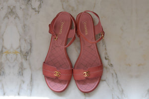 CHANEL  GOATSKIN CC SANDALS 38 PINK