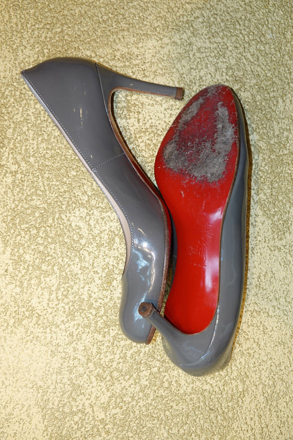 Grey Patent Pointed Pumps