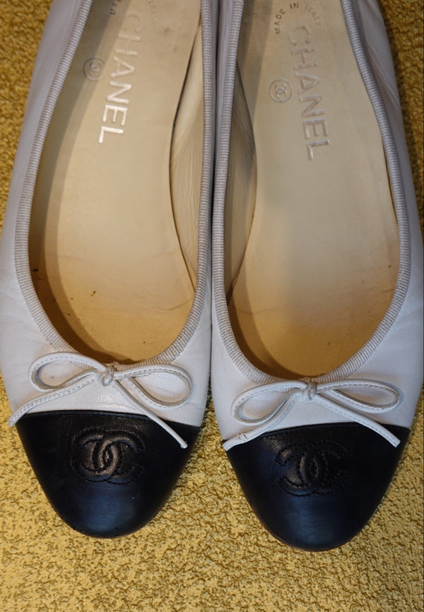 White Black Cap Toe Ballet Flats