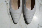 Load image into Gallery viewer, CHANEL VINTAGE WHITE LEATHER PUMPS
