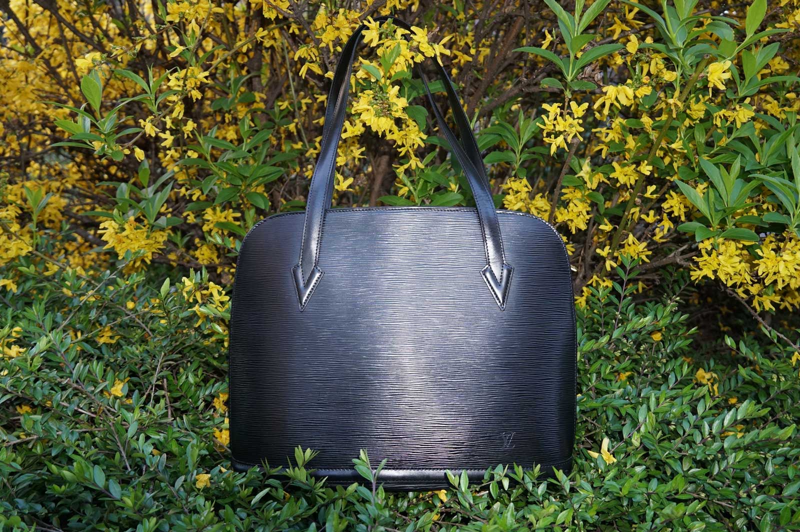Louis Vuitton Lussac Tote In Noir Epi Leather